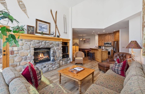 Highlands Townhomes Condo | Highlands Lodge 406 - 3 Bedroom Residence