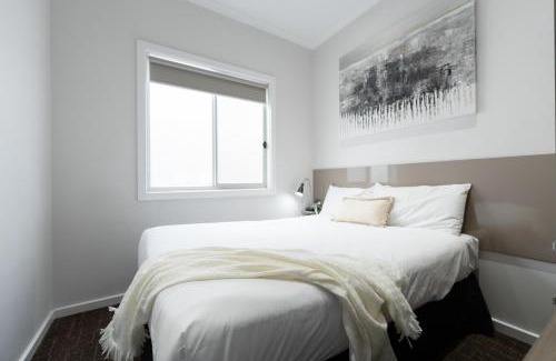 Bolivar Hotel | Highway 1 Holiday & Lifestyle Park