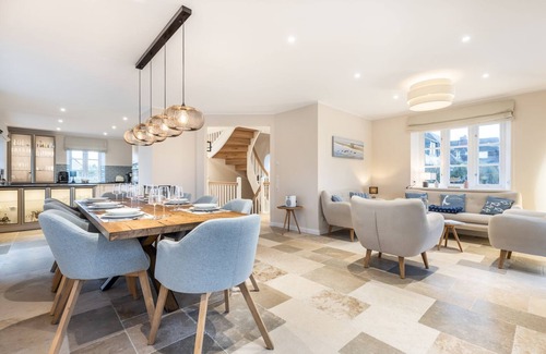 Wenningstedt-Braderup House | Hiirbloom - Ein Wahrer Sylter Urlaubstraum Erwartet Sie im Haus Hiirbloom in Wenningstedt