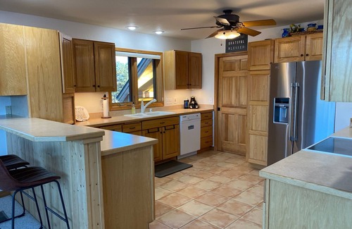 Pagosa Highlands Cabin | HIKE/BIKE/RELAX - nearby hike & bike trails!