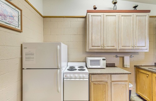 Lake Whitney Apartment | Hike, Fish & More: Quaint Lake Whitney Retreat