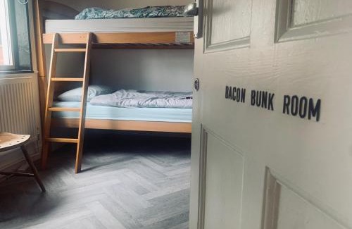 Martlesham Heath Bed & Breakfast | Hikers & Bikers Refuge