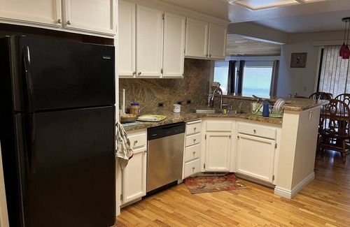 Orangevale House | Hiking, SUP, Kayaking, Cycling. This Home is adjacent to Lake Natoma State Park.