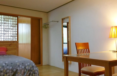 Beitun District House | Hiking trail best choice -MEET Guesthouse