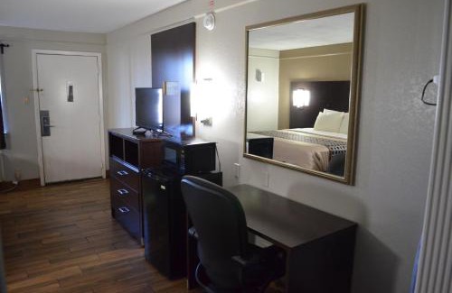 Marble Falls Hotel | Hill Country Inn