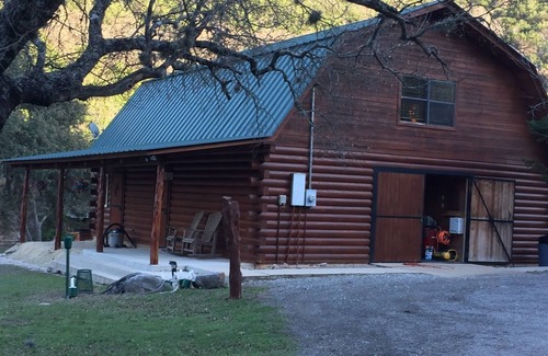 Rio Frio House | Hill country retreat