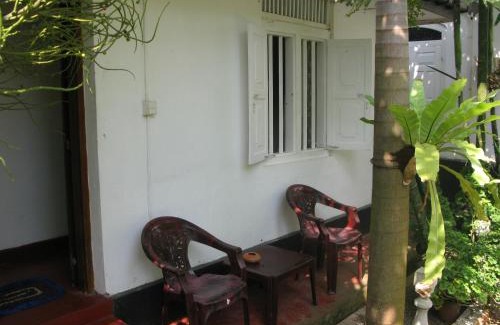 Thiranagama Resort | Hill Side Kings Villa (Colonial Bungalow)