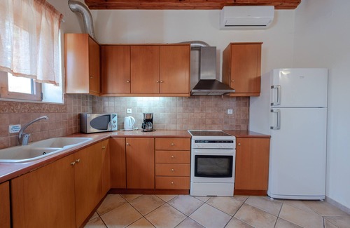 Agia Triada Villa | Hill Top villa,Splendid view,pool,Near tavern