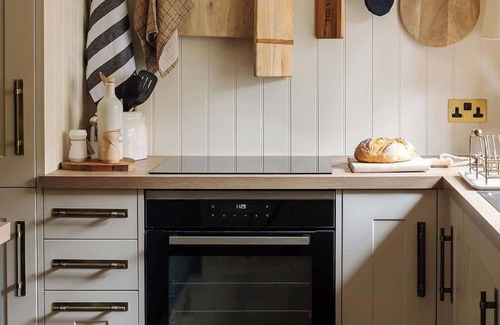 Burford House | Hill View – Cosy Cottage Stay in Burford, Cotswold