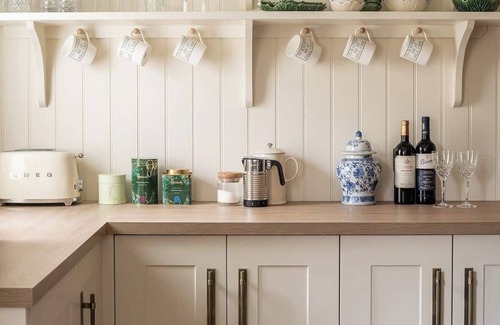 Burford House | Hill View – Cosy Cottage Stay in Burford, Cotswold