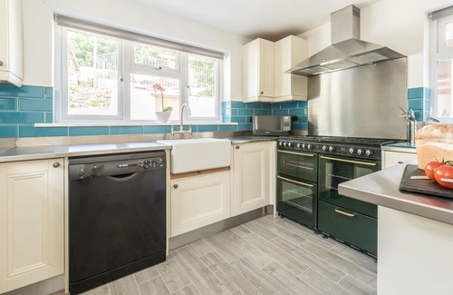 Hayle House | Hillcrest, Hayle - Four Bedroom House, Sleeps 8