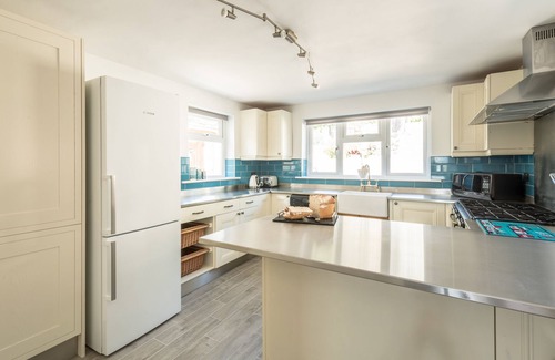 Hayle House | Hillcrest, Hayle - Four Bedroom House, Sleeps 8