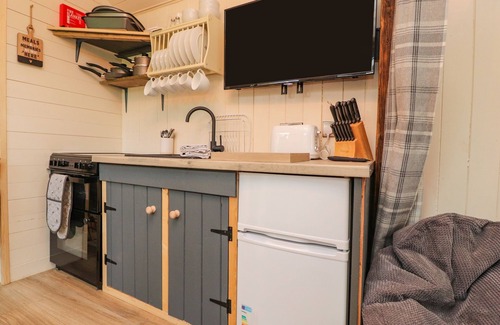 Preston Cottage | Hillcrest Shepherds Hut