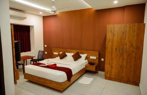 Sulthan Bathery Hotel | Hillfort Inn