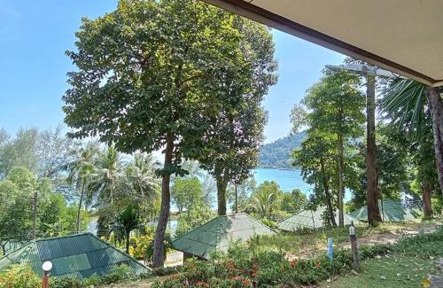 Bang Bao Bay Cabin | Hillhouse bungalow