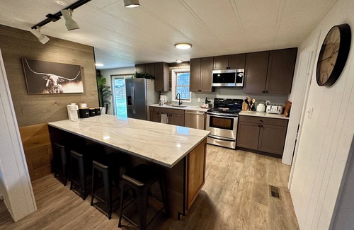 Belgrade House | Hillman Homestead spacious, 4-bedroom house in the quiet country on 1 acre