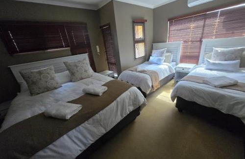 Langenhoven Park Apartment | Hillock