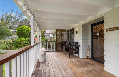 South West Rocks House | Hillsborough Cottage SWR - No Sheets or Towels provided