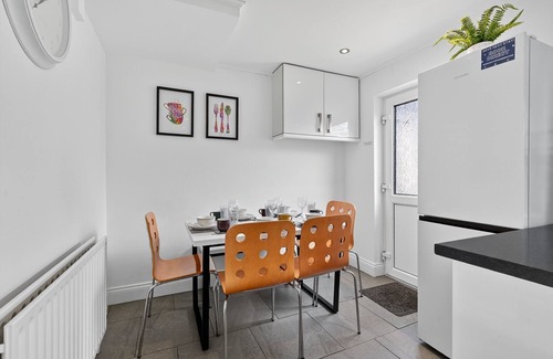 Hillsborough House | Hillsborough spacious house, garden & parking by StayByNumbers