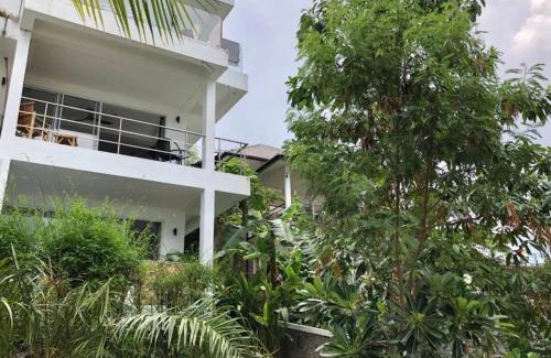 Bophut Apartment | Hillside 2br Apartment Shared Pool