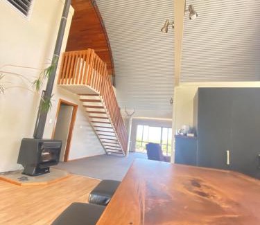 Cable Bay House | Hillside Barn