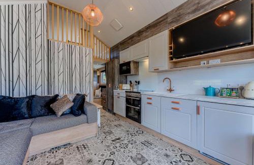 Caersws Resort | Hillside Cabin