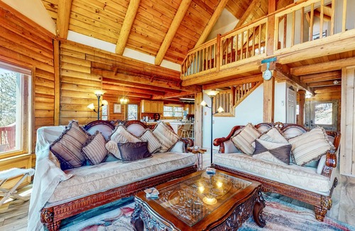 Phoenix Lake-Cedar Ridge House | Hillside cabin with spectacular views, balconies