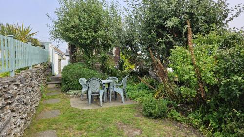 Portscatho House | Hillside Cottage