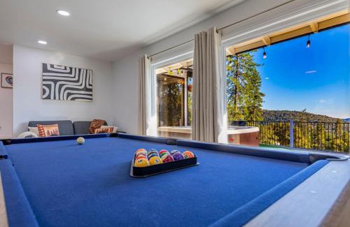Oakhurst House | Hillside Sky Ranch Retreat 12 miles from Yosemite