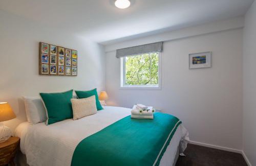 Queenstown City Centre Apartment | Hillside Villa 1- Walk To Town- AC- Free Parking