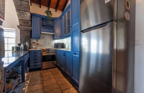 Vila Franca do Campo Villa | Hilltop 6 bedroom 2 home villa w/expansive ocean views in Vila Franca do Campo