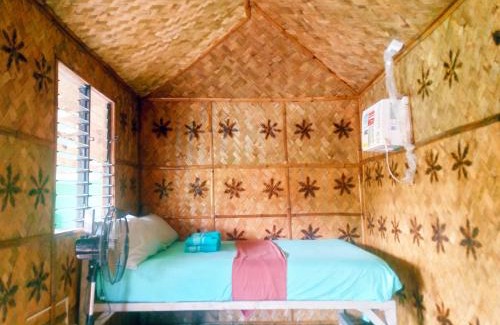 Coron Town Proper Ski Chalet | Hilltop chalet, with AC, private bathroom, kitchen & balcony with views