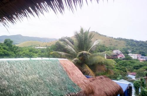 Coron Town Proper Ski Chalet | Hilltop chalet, with AC, private bathroom, kitchen & balcony with views