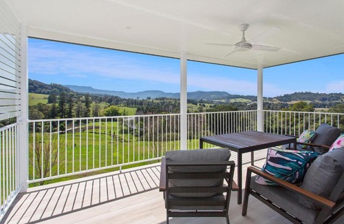 Broughton Village Villa | Hilltop Cottage Cabin 2