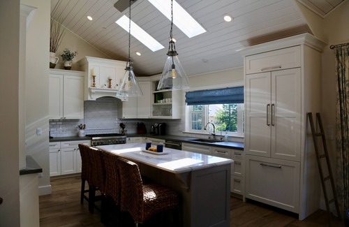 Mount Hamilton House | Hilltop Haven in secluded Valley - pet friendly