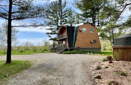 Naples Cabin | Hilltop Hideaway on 5 Acres w/Trails & Creeknn
