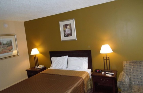 South Hills Hotel | Hilltop Inn