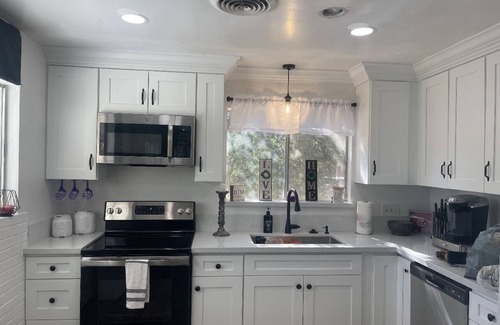 Wofford Heights House | Hilltop O & A minutes to Alta Sierra and to Kernville. Remodeled Mountain home!
