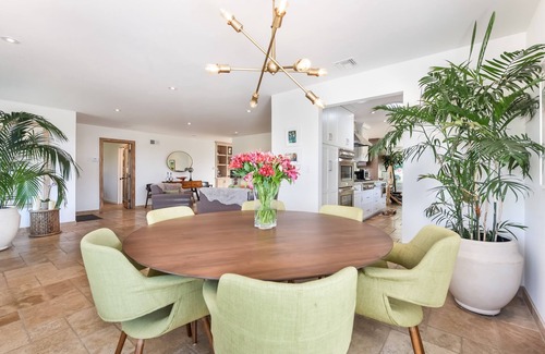 Thousand Oaks House | Hilltop Scandinavian style home with a view