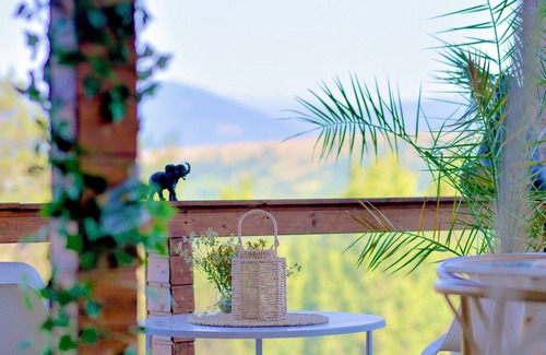 Zarnesti Villa | Hilltop Villa with Breathtaking Mountain Views - Sauna & Pool