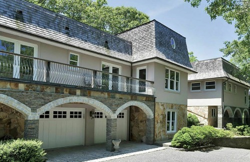 East Hampton House | Hilltop Villa with Stunning Sunsets