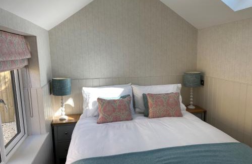 Corstorphine House | Hillview Cottage