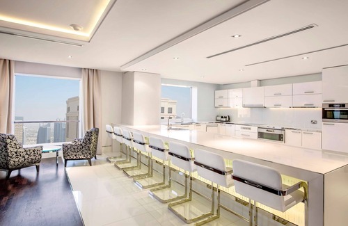 Dubai Marina Resort | Hilton Dubai The Walk