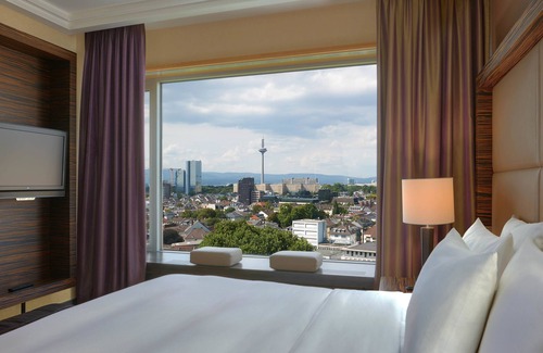 Innenstadt Hotel | Hilton Frankfurt City Centre