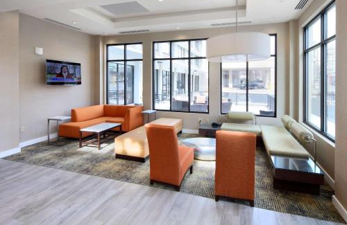 Crystal City Hotel | Hilton Garden Inn Reagan National Airport