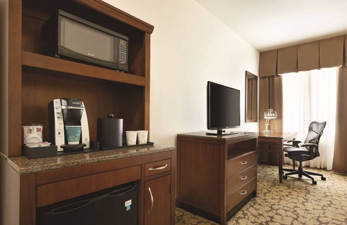 Central Business District Hotel | Hilton Garden Inn Rochester Downtown, NY