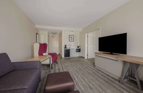 Rockford Hotel | Hilton Garden Inn Rockford