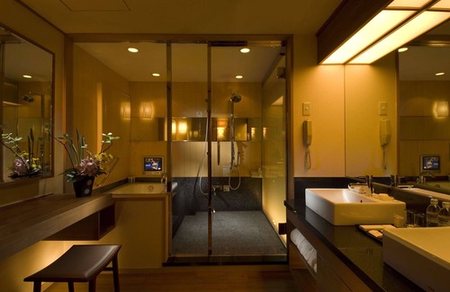 Umeda Hotel | Hilton Osaka
