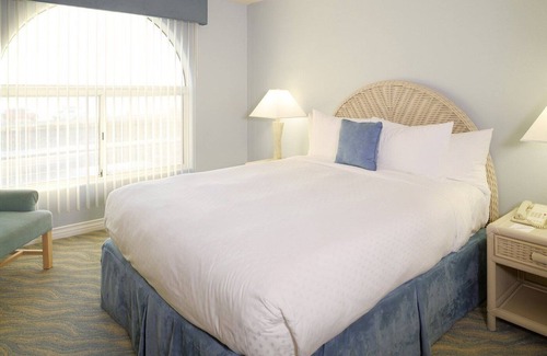 Capistrano Beach Resort | Hilton Riviera Beachside Resort Near Dana Wharfe with an ocean view.