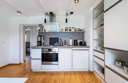 Pellworm Apartment | ‘Himmelblaue Schönheit’ is a generously proportioned holiday flat for two people on the ground floor